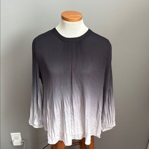 Adrianna Papell - Long Sleeve Crinkle Dressy Blouse - Ombré Black And White - S